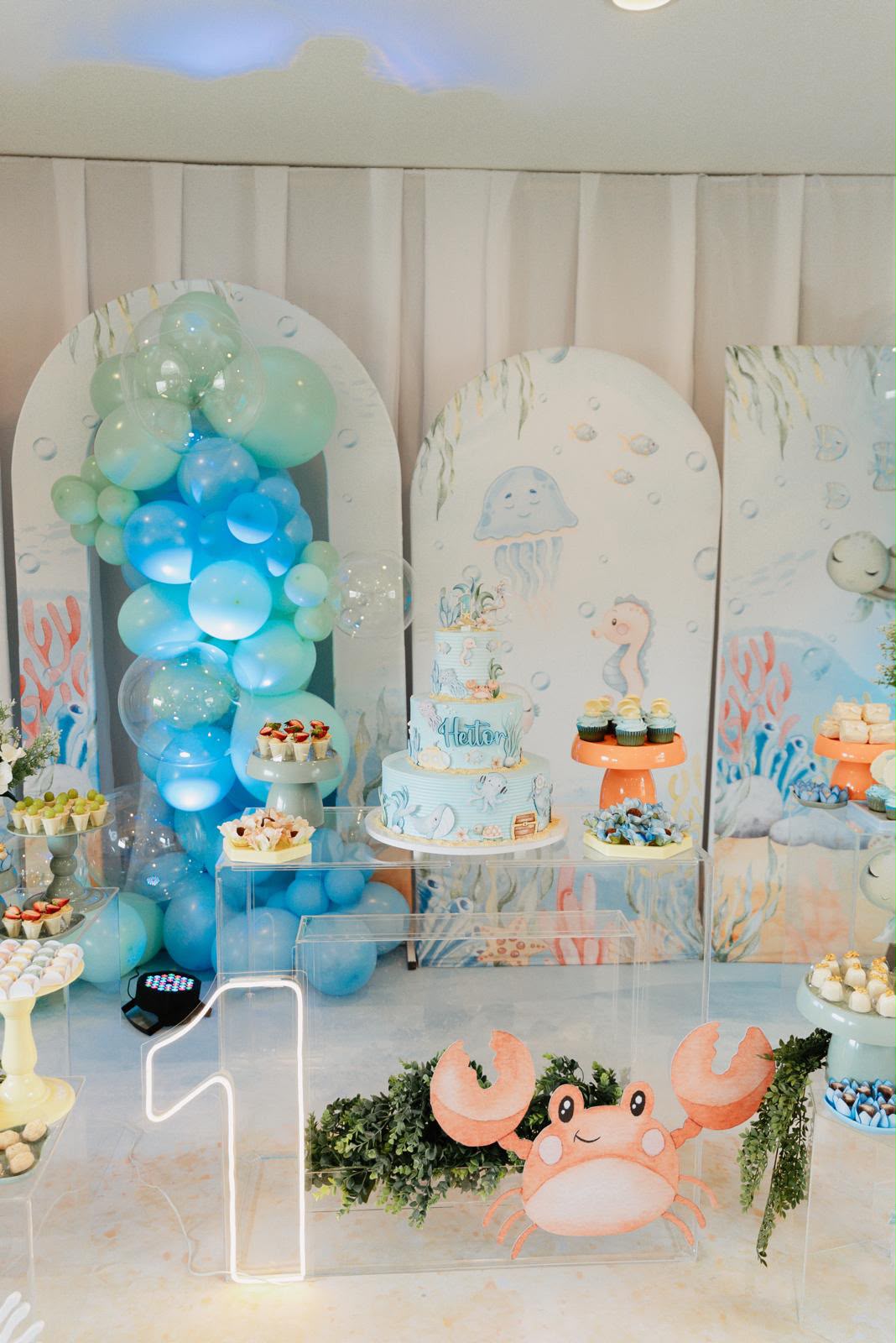 Book birthday party decorations in Cape Cod with Nara's Decor